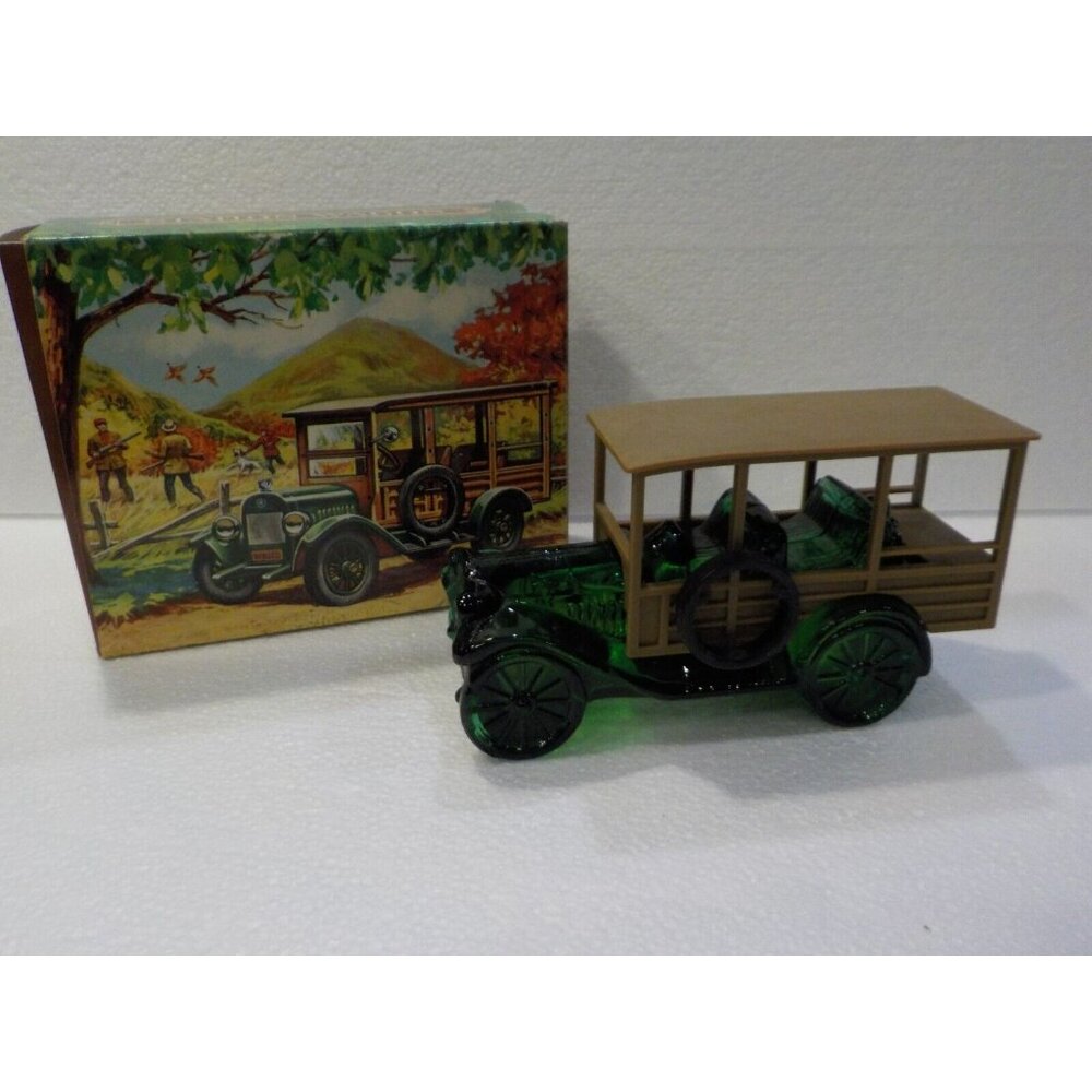 Vintage Avon Station Wagon Tai Winds After Shave 6 oz Bottle